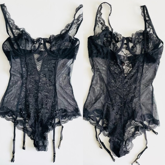 Vintage Victoria’s Secret 36C black lace lingerie with garters - Picture 1 of 8